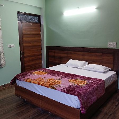 Crescent Moon Homestay Rishīkesh 외부 사진