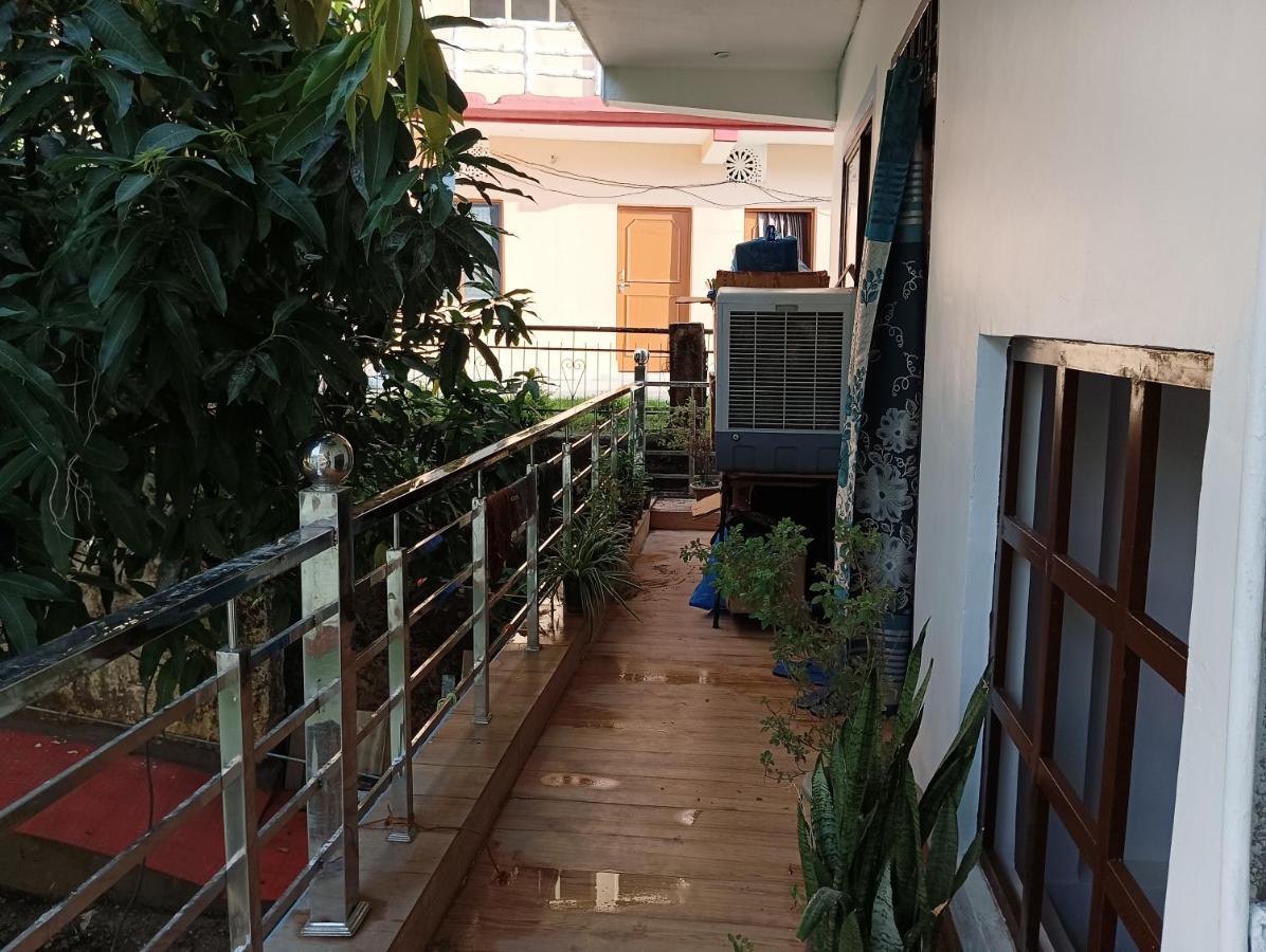 Crescent Moon Homestay Rishīkesh 외부 사진