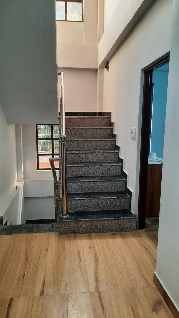 Crescent Moon Homestay Rishīkesh 외부 사진