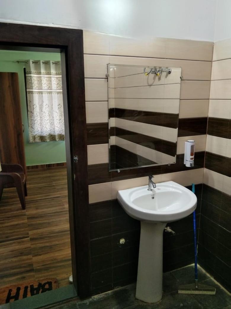 Crescent Moon Homestay Rishīkesh 객실 사진