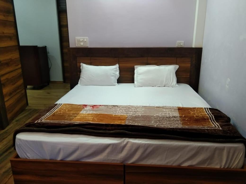 Crescent Moon Homestay Rishīkesh 객실 사진